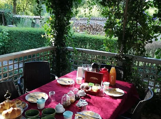 Insolite Dans Un 3* Sampigny