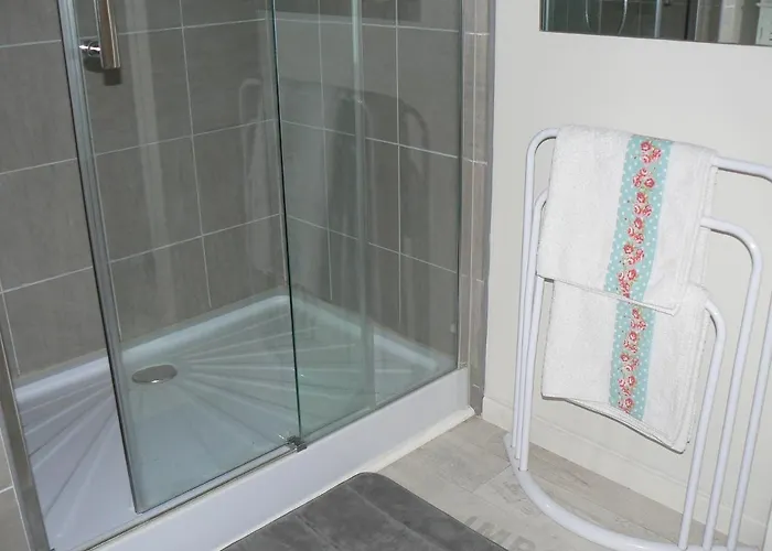 לינה וארוחת בוקר Insolite Dans Un Sampigny