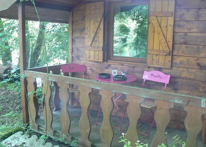 לינה וארוחת בוקר Insolite Dans Un 3*